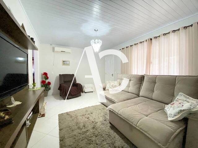 #2333 - Casa para Venda em Xanxerê - SC